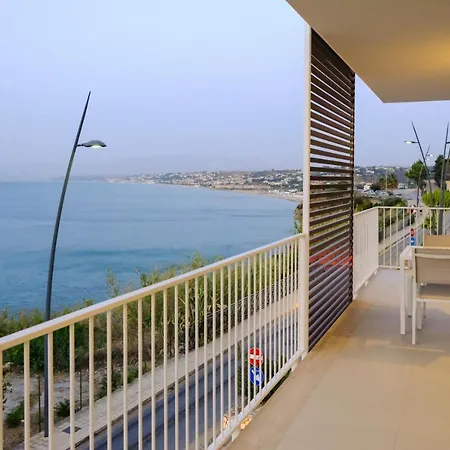 Sol Y Mar E Bed & Breakfast 4*